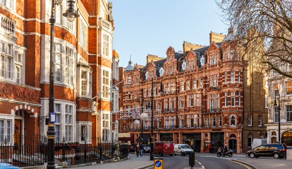 A Shopper's Guide to London Mayfair | Everything You Need to Know