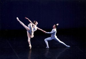 Male and female ballet dancers of the Boston Ballet