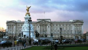An external, front-facing shot of Buckingham Palace, London